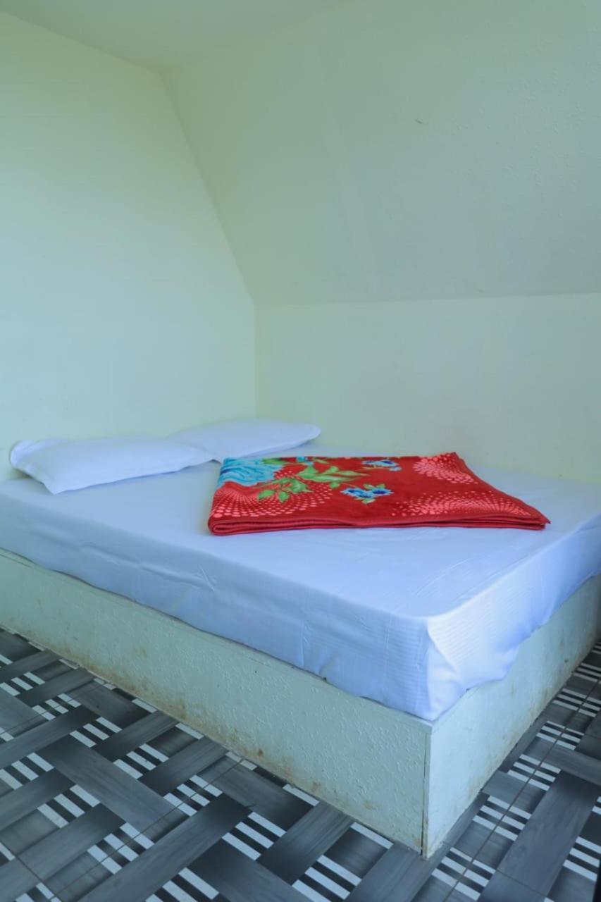 Rock Campers Hotel And Resort Chillithodu Екстер'єр фото