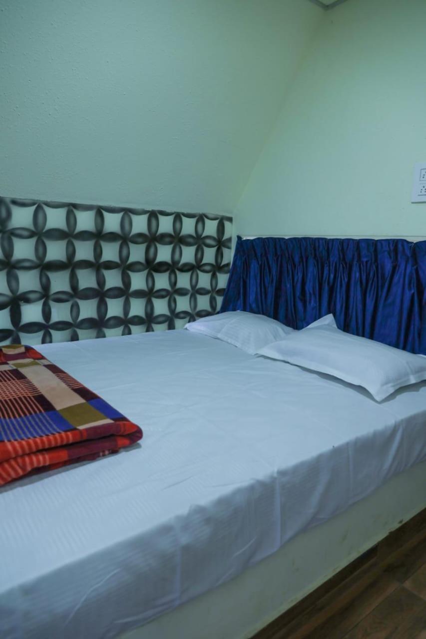 Rock Campers Hotel And Resort Chillithodu Екстер'єр фото